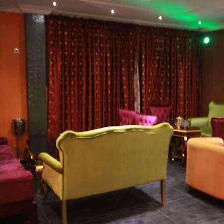 Apollo Hotel Lagos Esterno foto