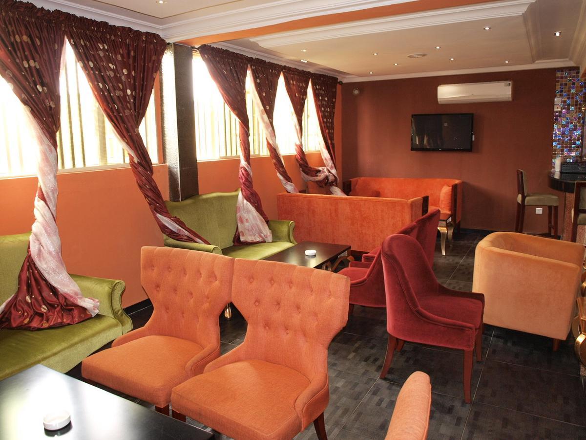 Apollo Hotel Lagos Esterno foto