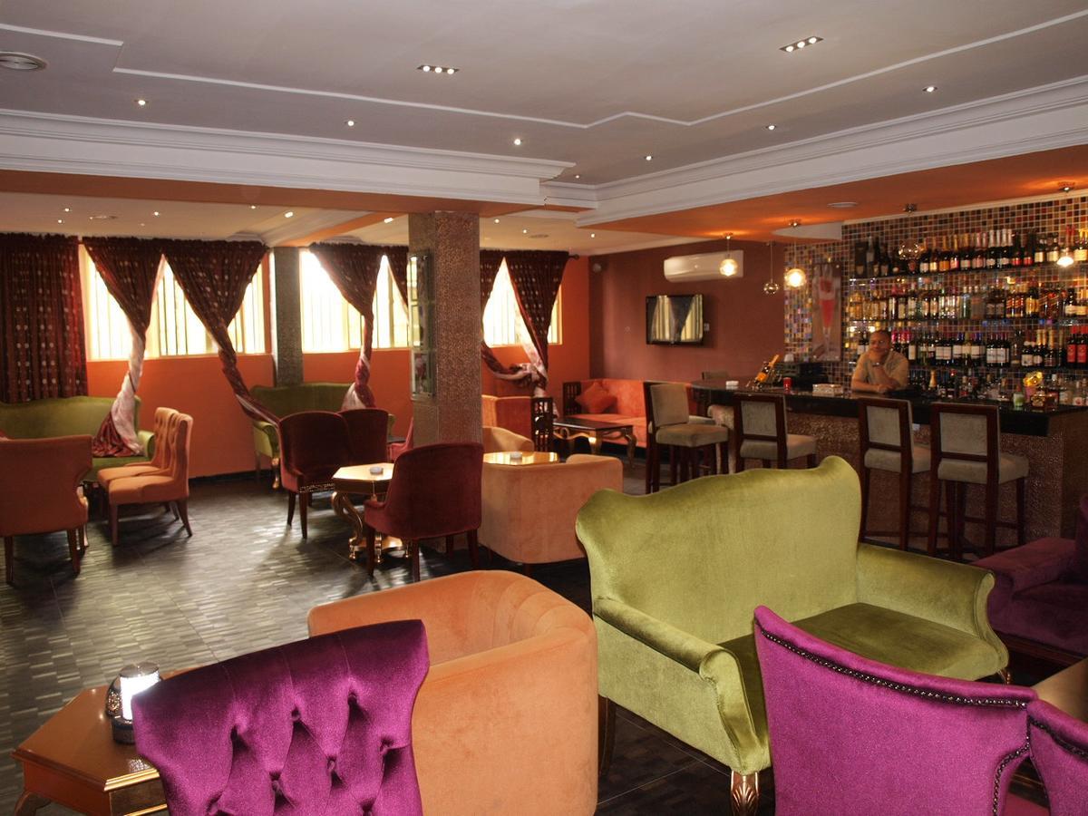 Apollo Hotel Lagos Esterno foto