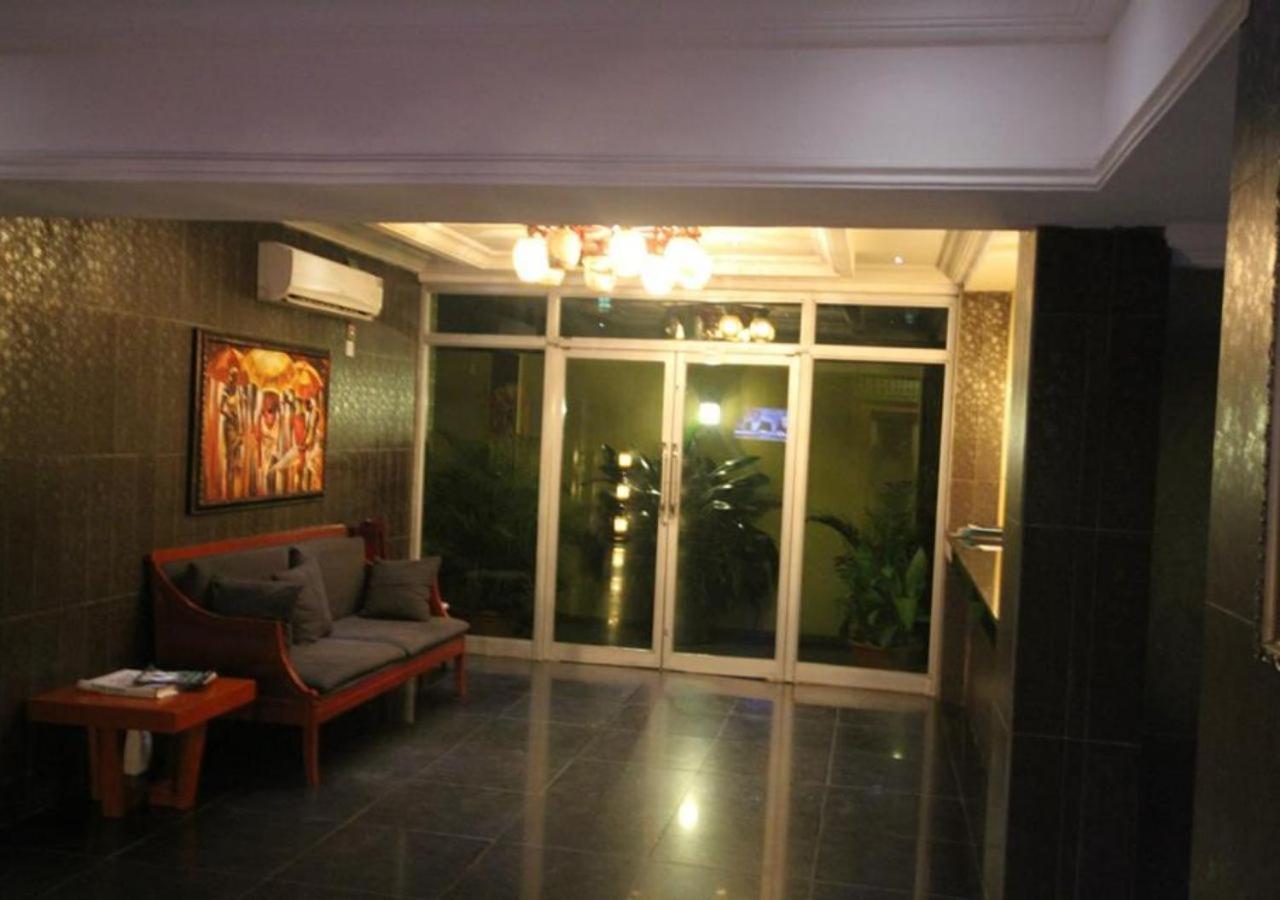 Apollo Hotel Lagos Esterno foto