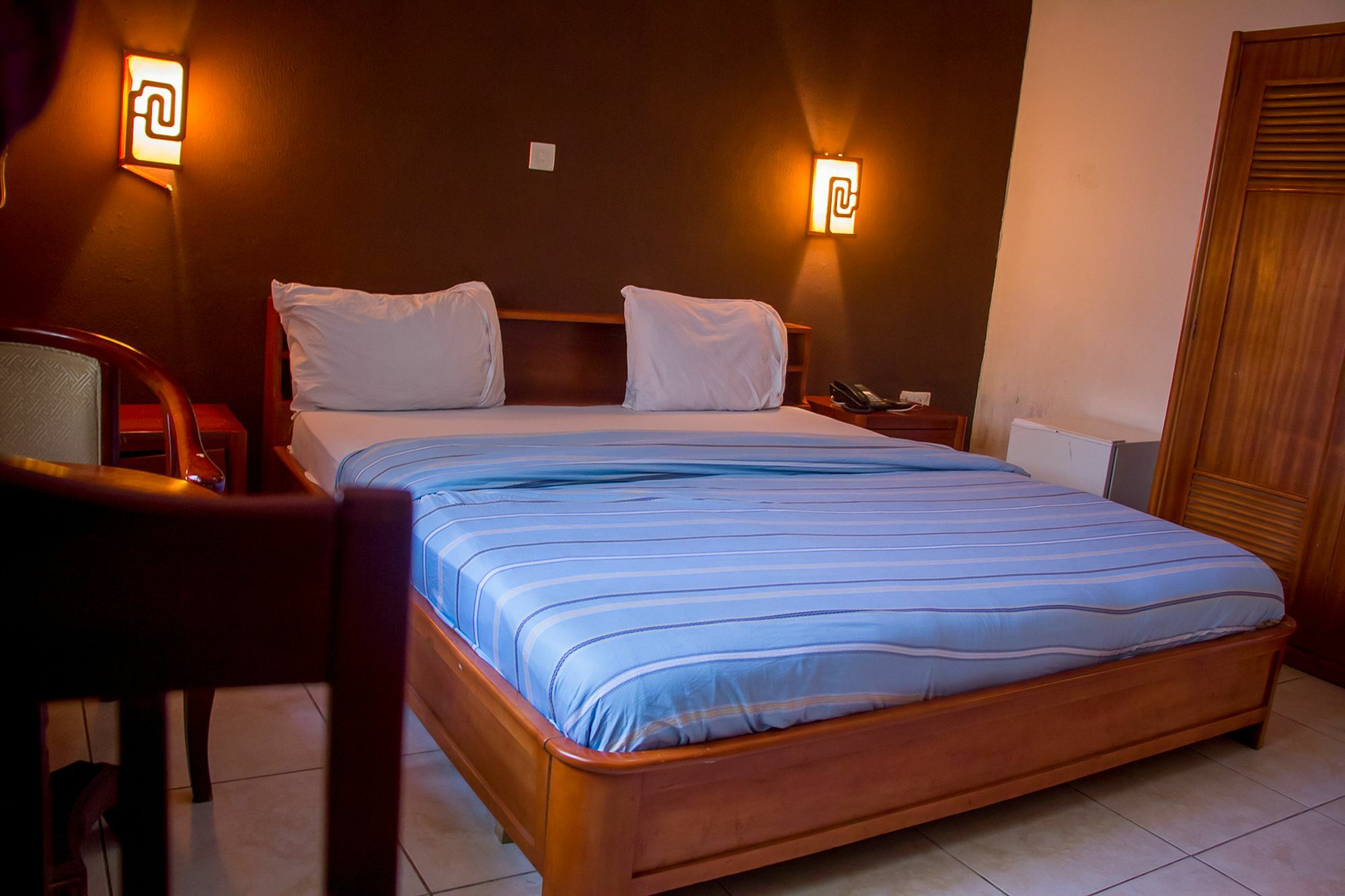 Apollo Hotel Lagos Esterno foto