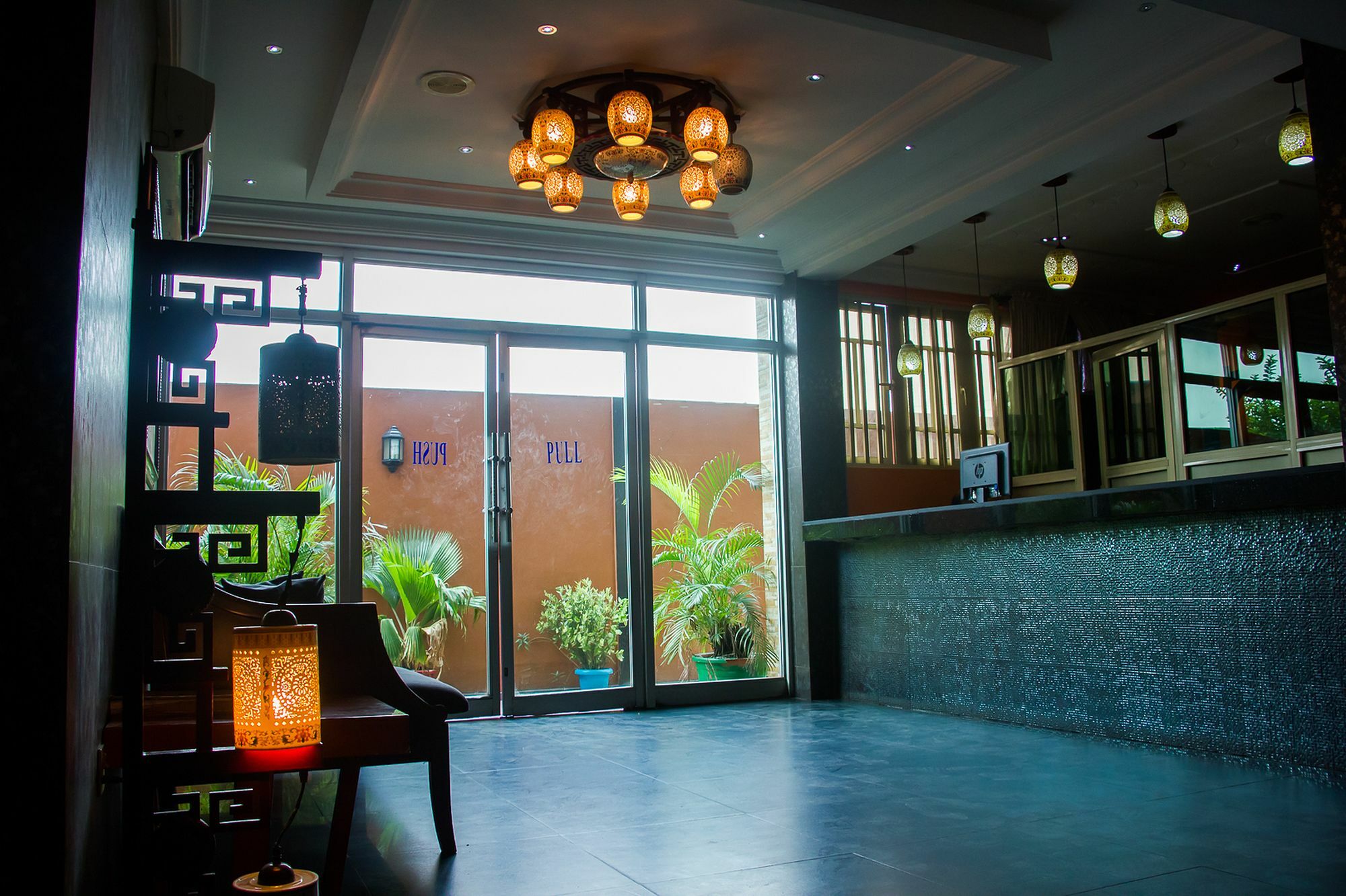 Apollo Hotel Lagos Esterno foto